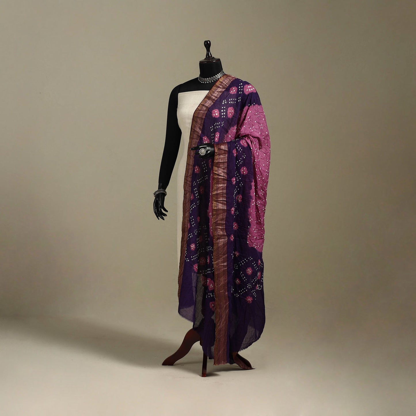 Kutch tie-dye cotton bandhani dupatta 01 - handcrafted