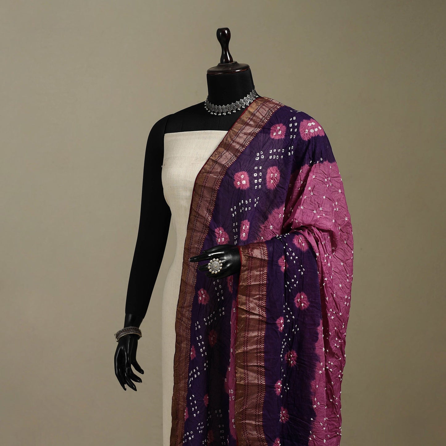 Kutch tie-dye cotton bandhani dupatta 01 - handcrafted