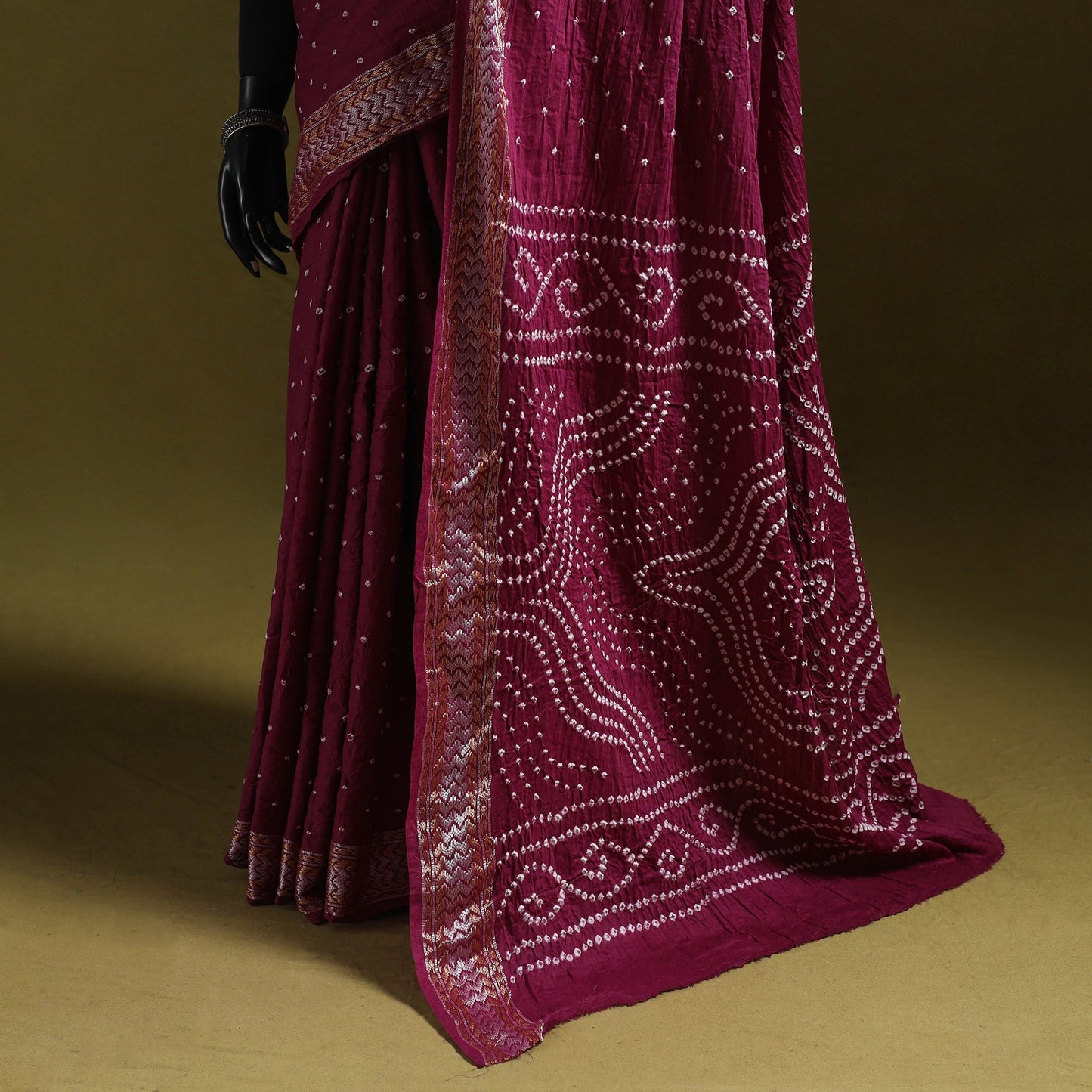 Kutch tie-dye pure cotton bandhani saree with border 20