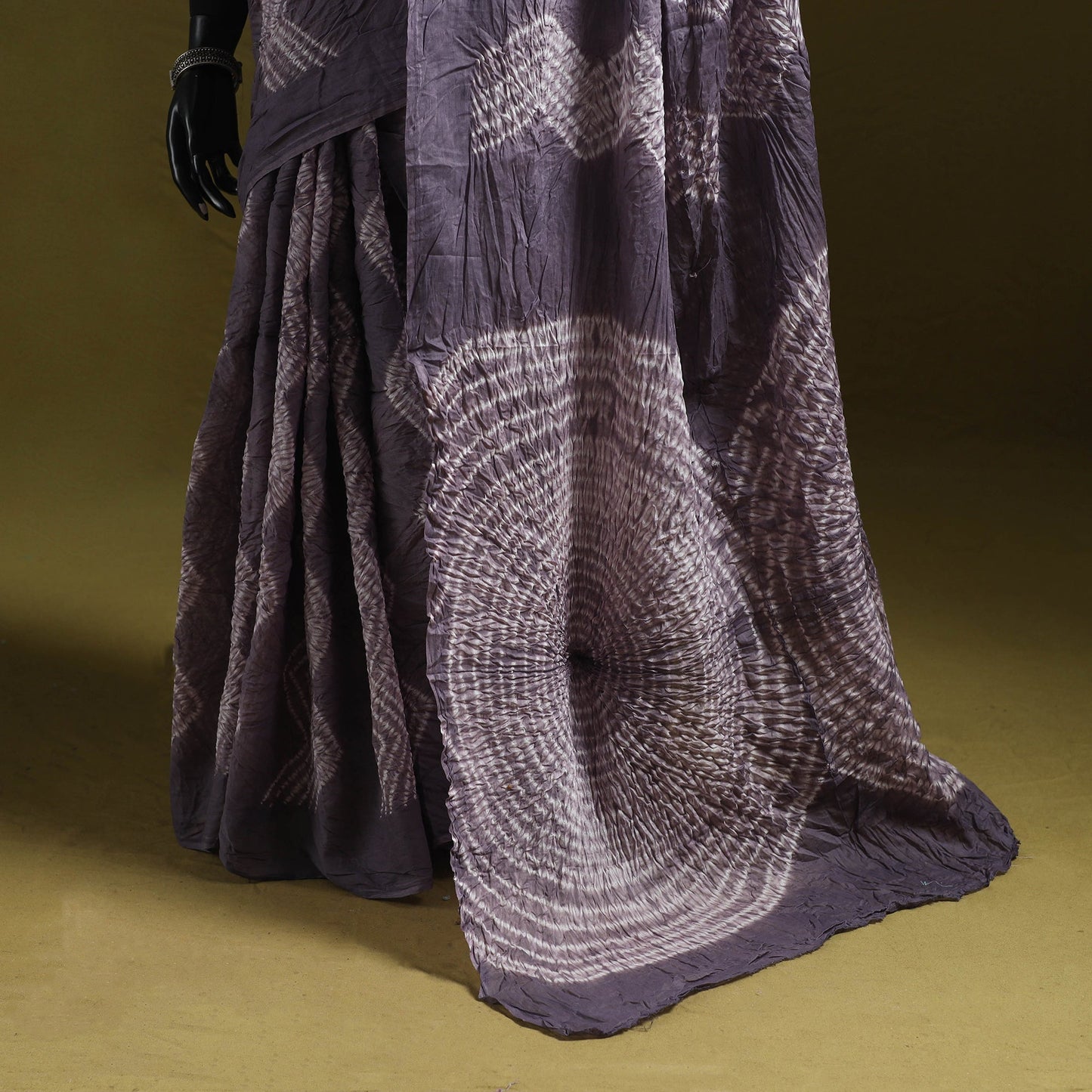 Kutch tie-dye pure cotton shibori saree 29 - handcrafted