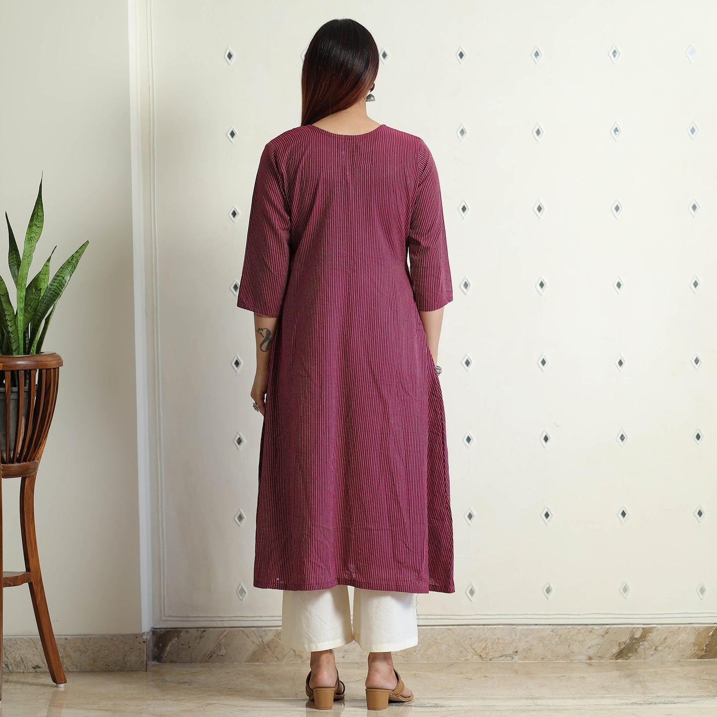 Buy Plain Running Stitch Cotton Pintuck Long Kurta Online at iTokri.com