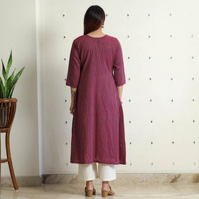 Buy Plain Running Stitch Cotton Pintuck Long Kurta Online at iTokri.com