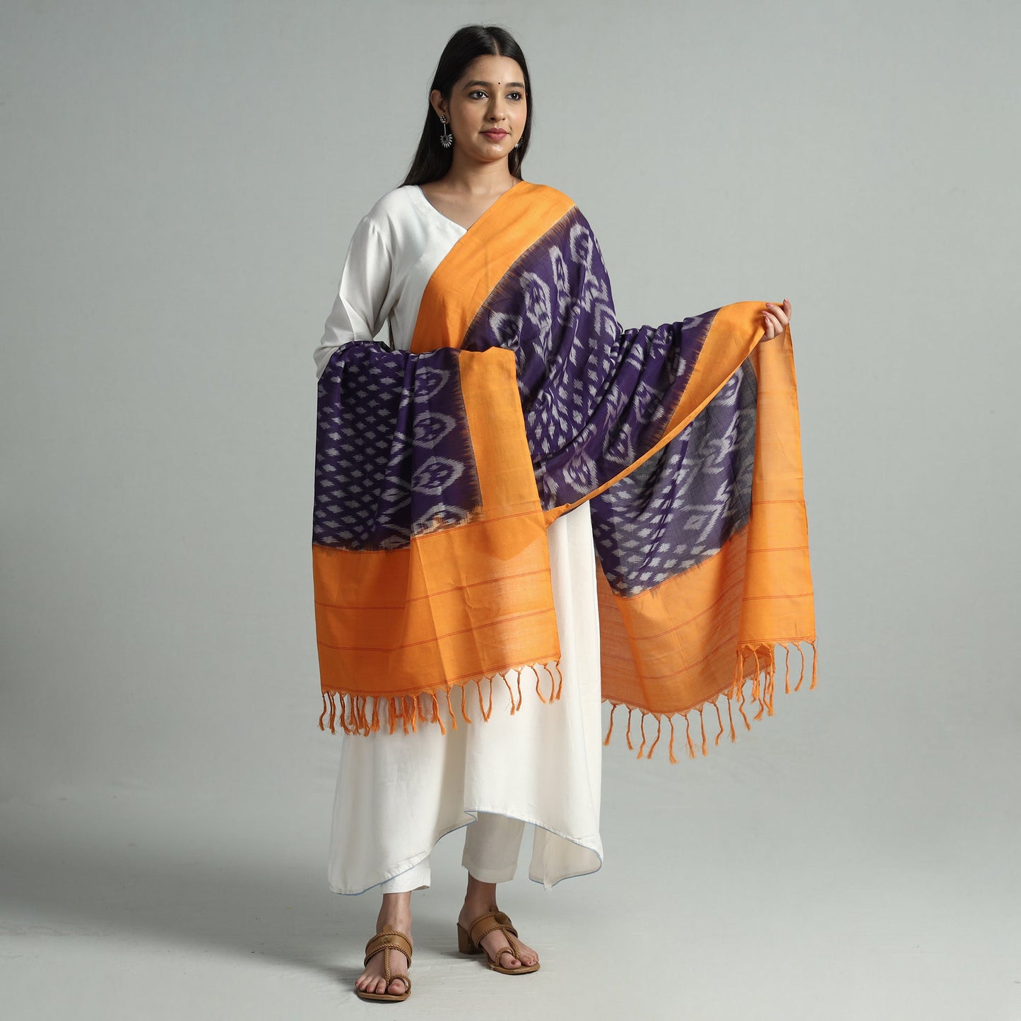 Buy Pochampally Ikat Handloom Cotton Dupatta with Tassels 29 Online l iTokri.com