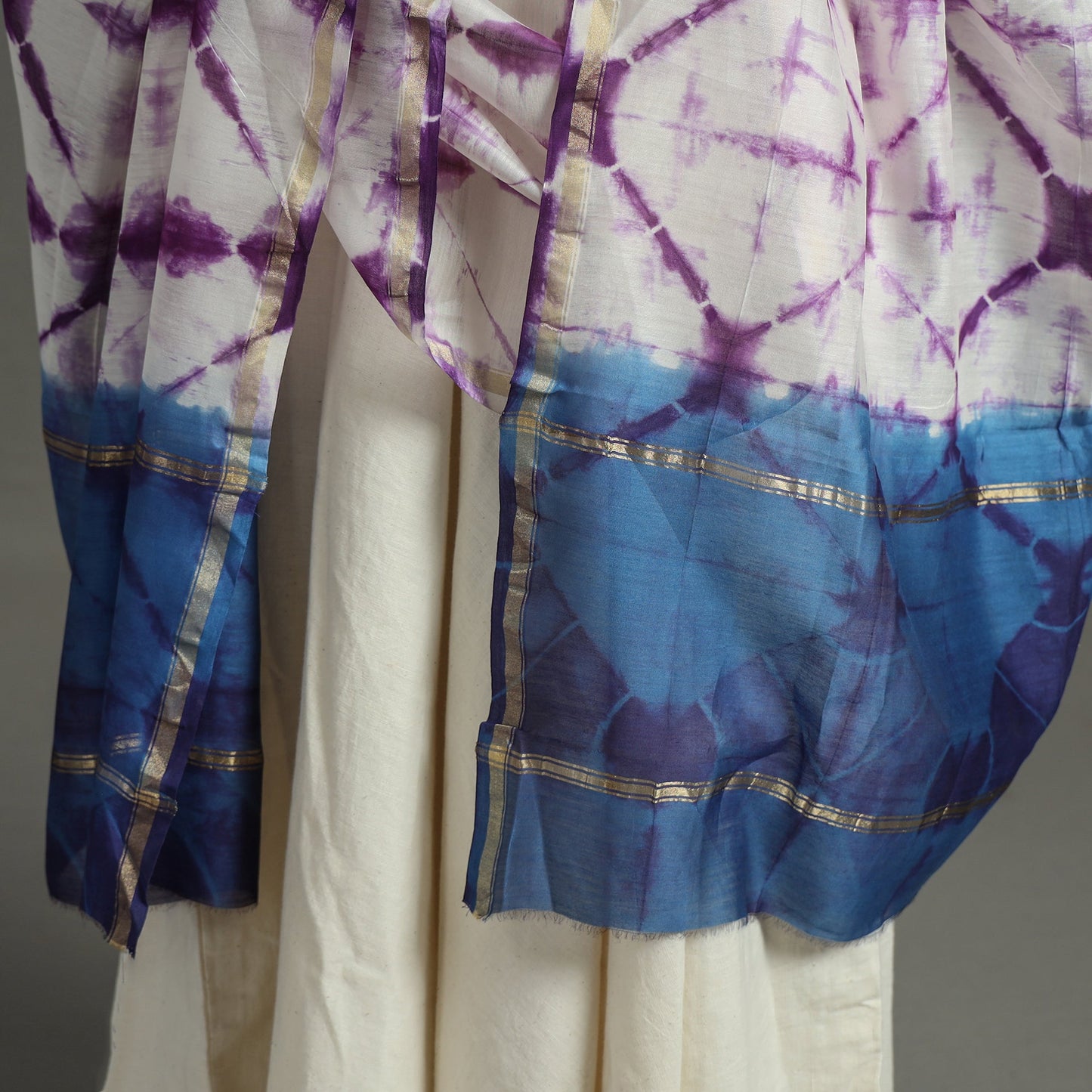 Buy Shibori Tie-Dye Handloom Chanderi Silk Dupatta with Zari Border 53 Online at iTokri.com
