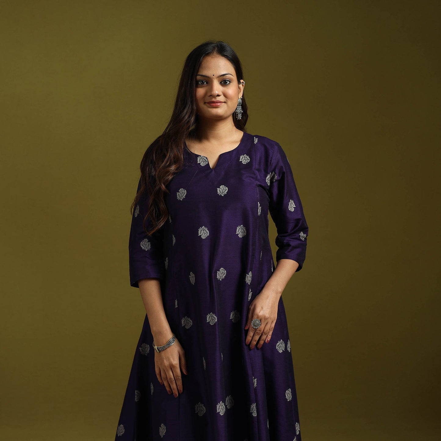 Spun dupion viscose silk thread buti 2pc kurta set