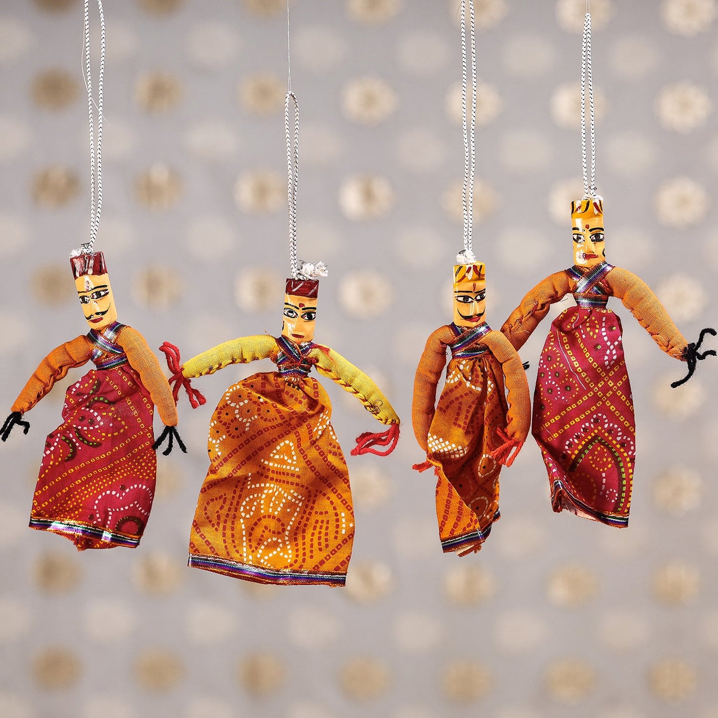 Rajasthani Dancing Couple Handmade Puppet/Kathputli (Small) - 4 Pc Assorted