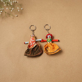 Rajasthani puppet couple handmade keychain (set of 2) 01