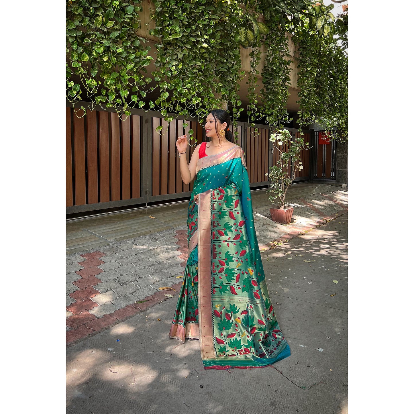 Green - Titli Rama Banarasi Silk Handwork Saree