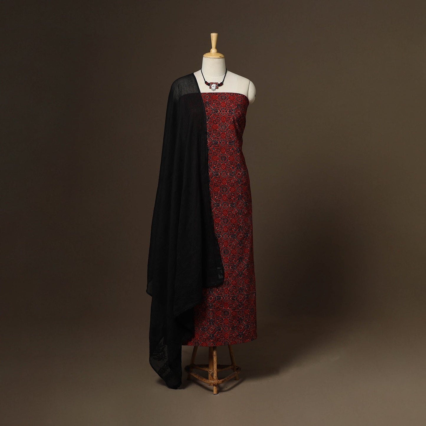 2pc cotton unstitched dress material with jewellery set 19