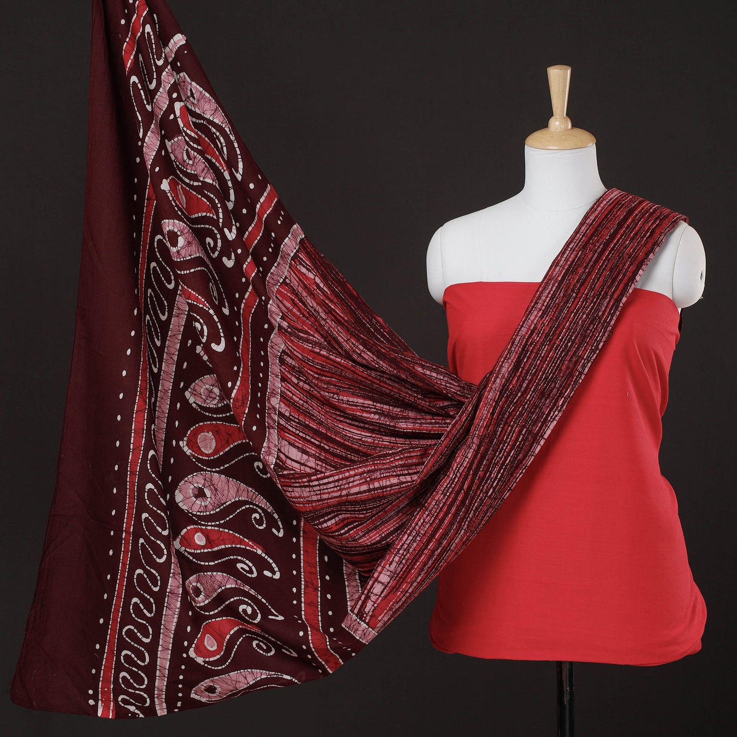 Red 2pc Mangalagiri Handloom Cotton Kurta with Batik Dupatta