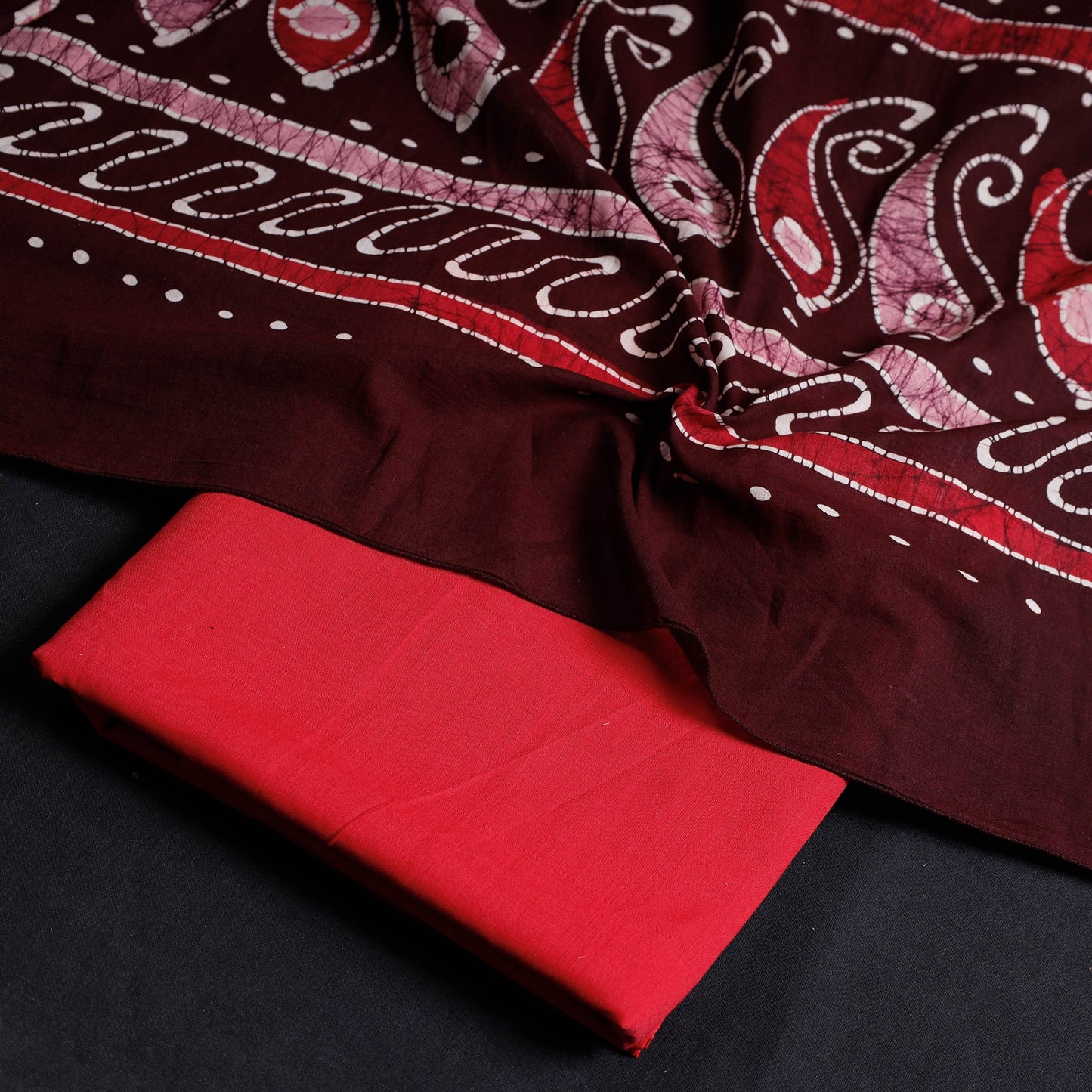 Red 2pc Mangalagiri Handloom Cotton Kurta with Batik Dupatta
