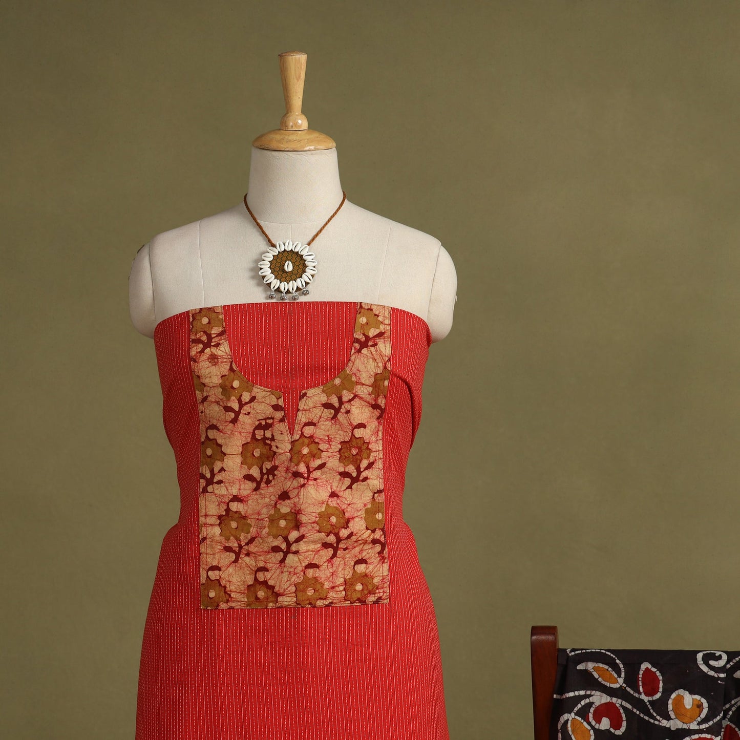 Red 2pc Unstitched Plain Dress Material with Jewellery Set