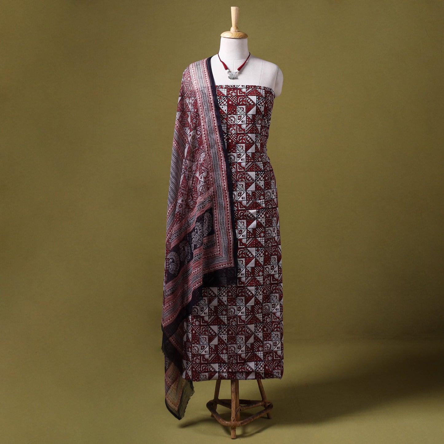 Red - 3pc cotton bagh unstitched dress material