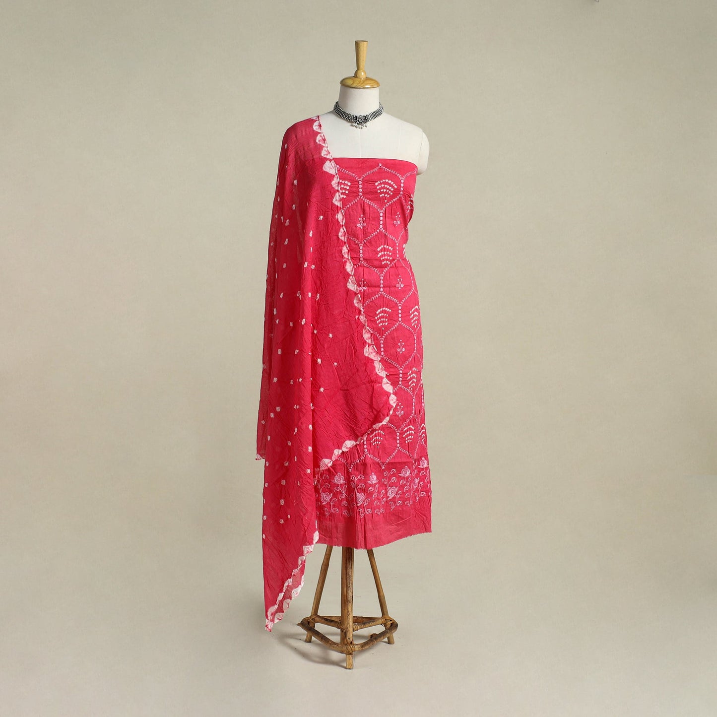 Red 3pc Embroidered Unstitched Kutch Bandhani Dress Material