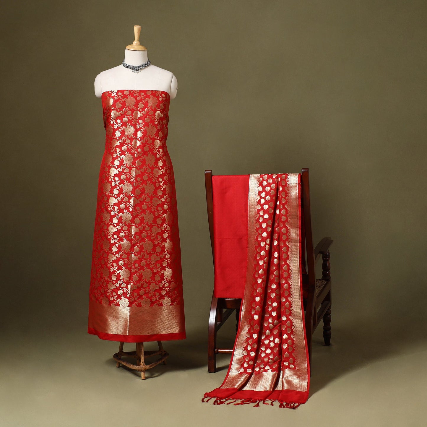 Red - 3pc zari jaal & buti silk banarasi unstitched dress