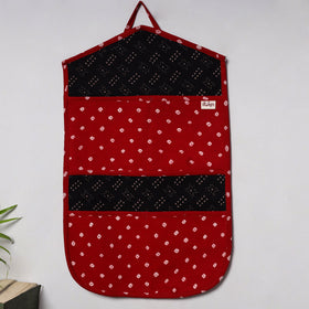 Red - 4 pockets handcrafted cotton wall hanging letter