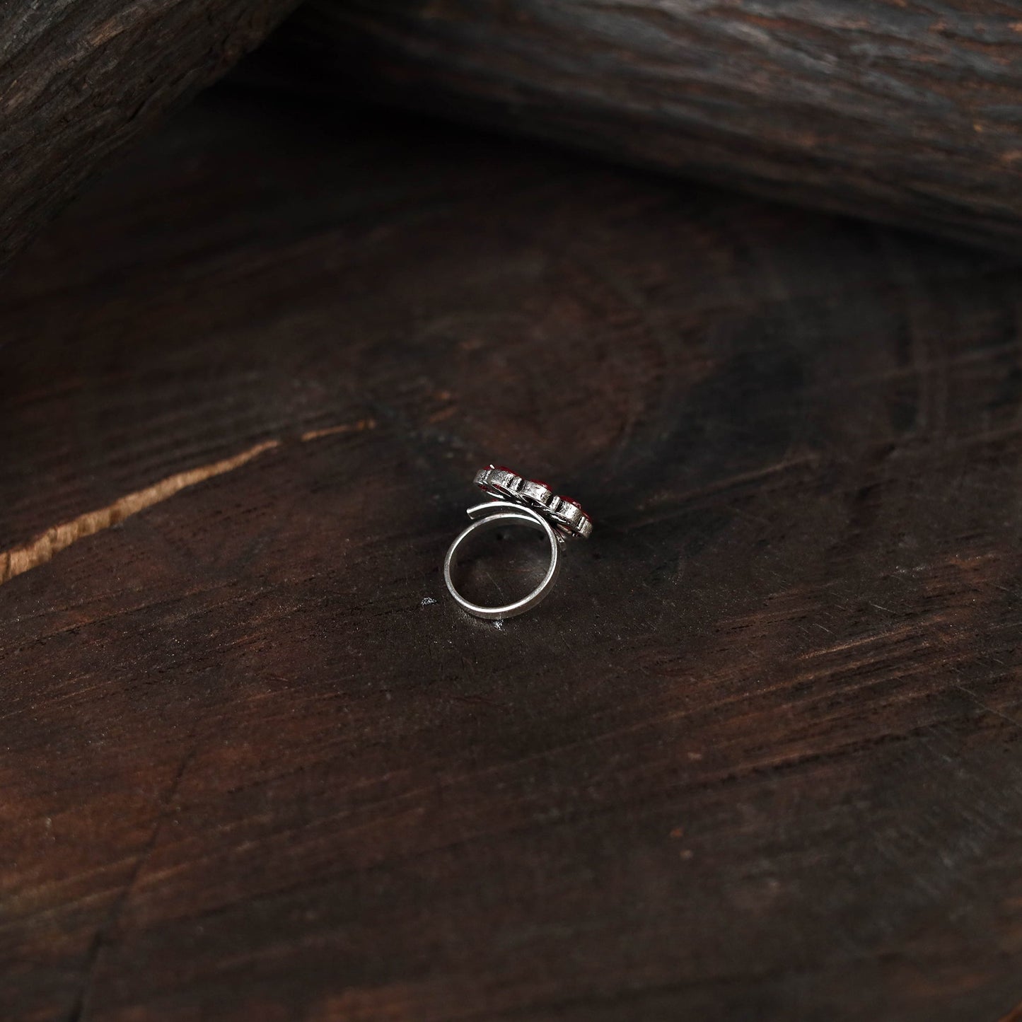 Red - antique silver finish oxidised stone work ring 78