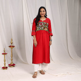 Red Ayaat Slub Silk Straight Plain Kurta with Patchwork for Women