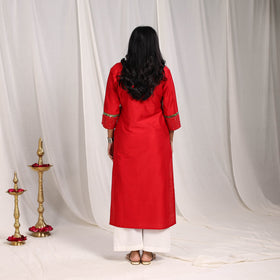 Red Ayaat Slub Silk Straight Plain Kurta with Patchwork for Women