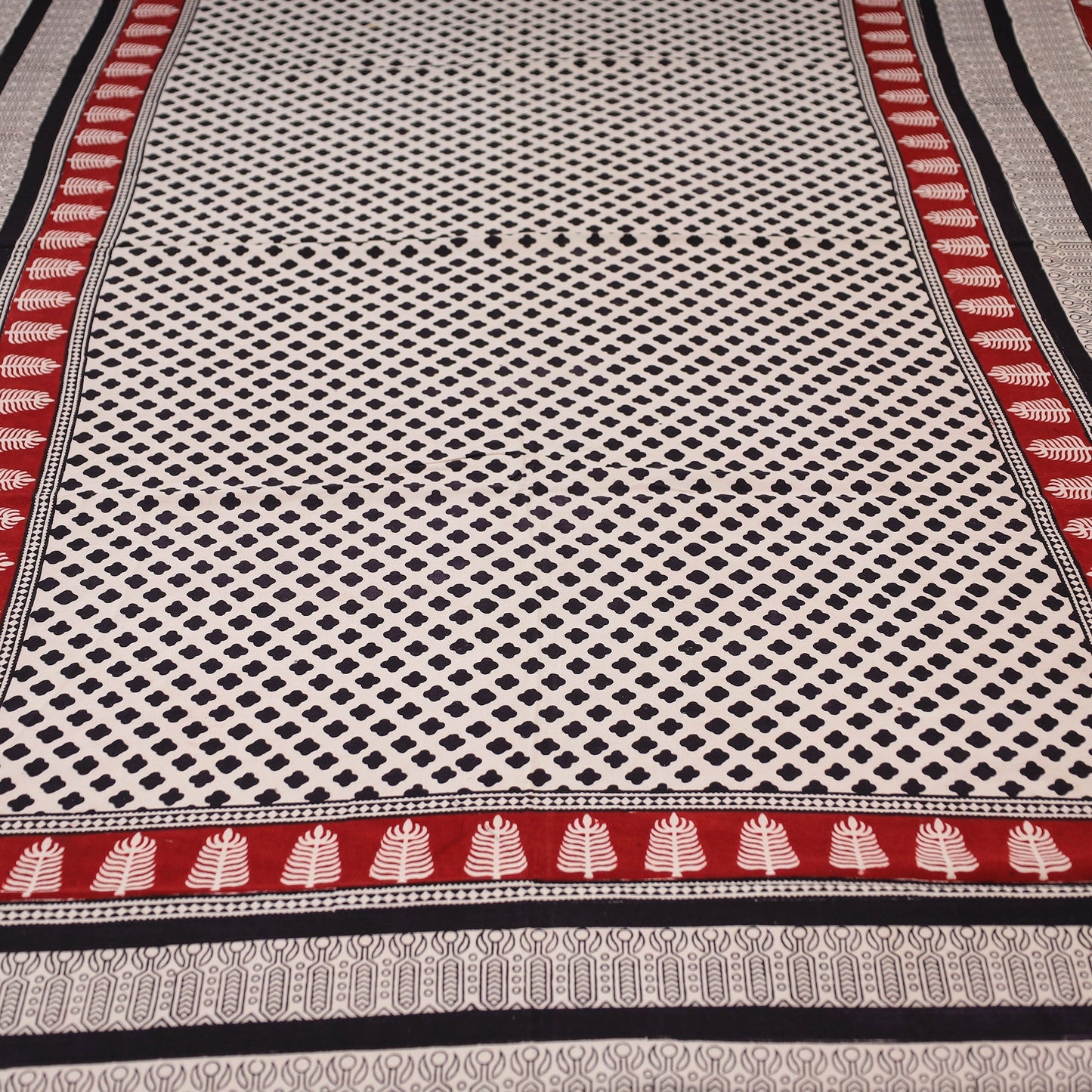  Bagh Block Printed Cotton Double Bed Cover (115 x 90 in) 