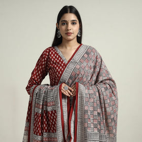 Red - bagh block printed cotton kurta with palazzo &