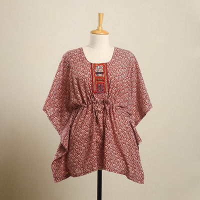 Buy Red Bagh Cotton Kaftan with Desert Thread Embroidery