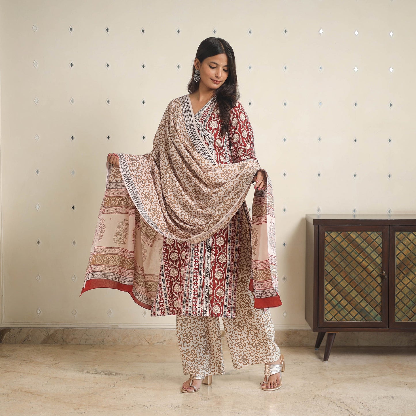 Red - bagh cotton suit set (set of 3) 01 - handcrafted