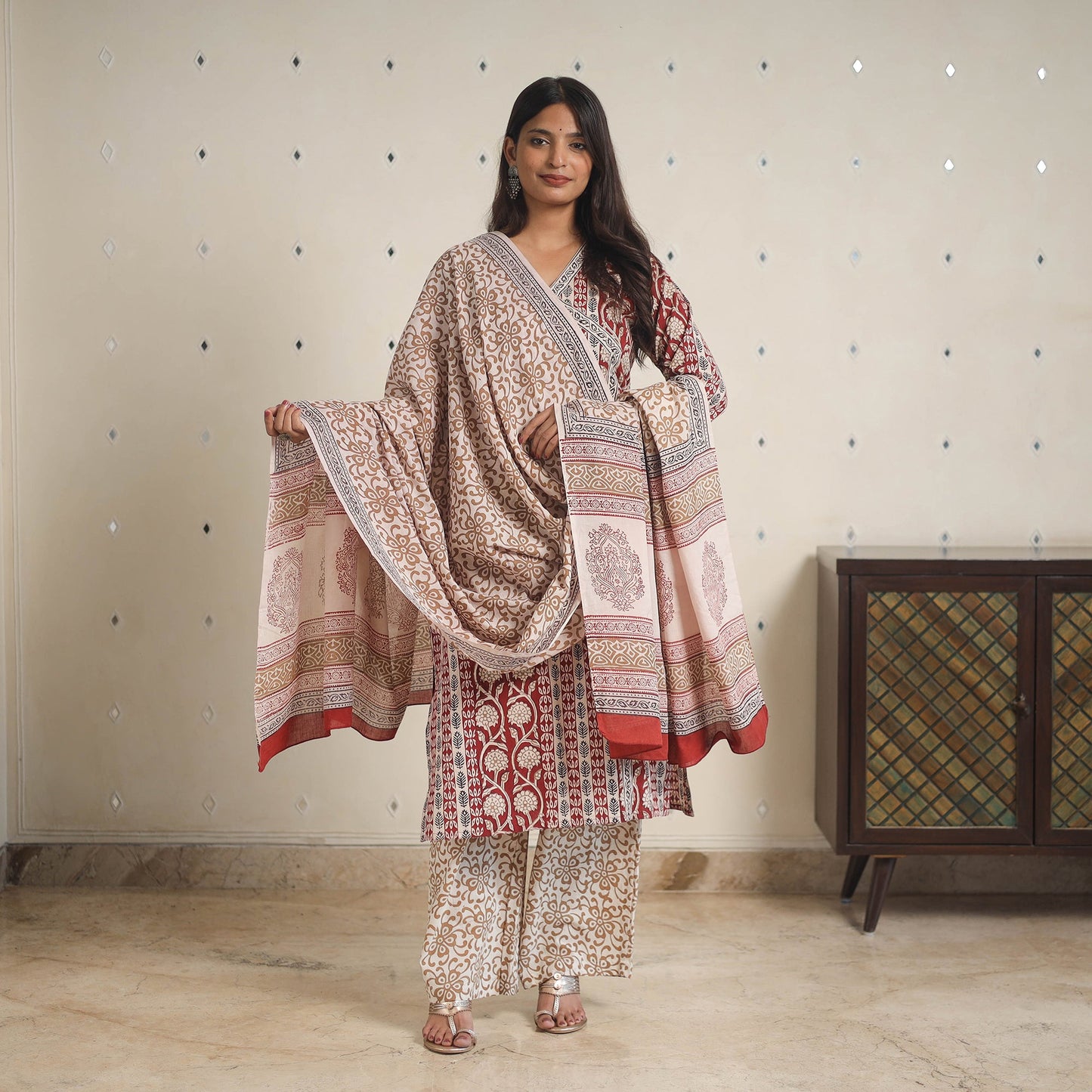 Red - bagh cotton suit set (set of 3) 01 - handcrafted