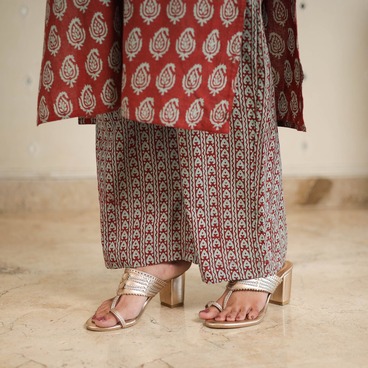 Red - bagh cotton suit set (set of 3) 07 - handcrafted