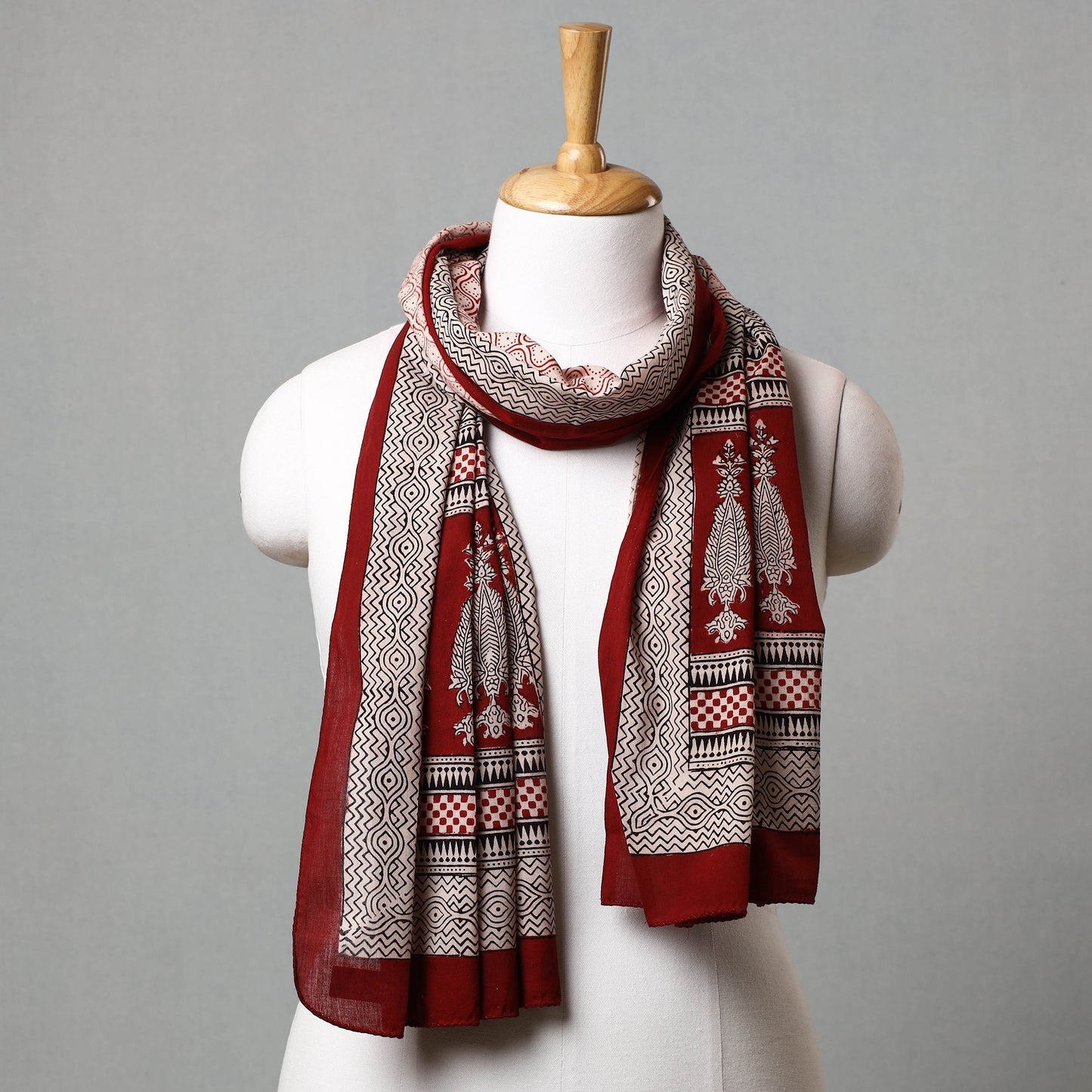  Bagh Hand Block Printed Cotton Stole Online at iTokri.com