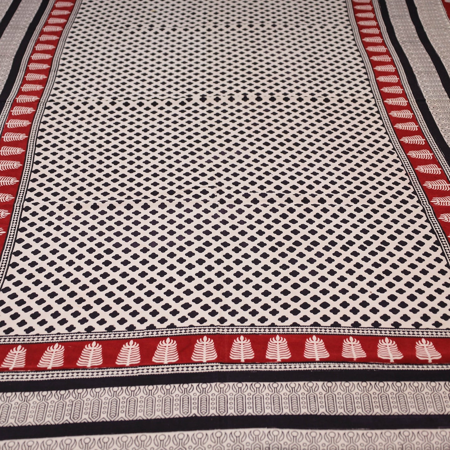  Bagh Block Printed Cotton Double Bed Cover (115 x 90 in) 