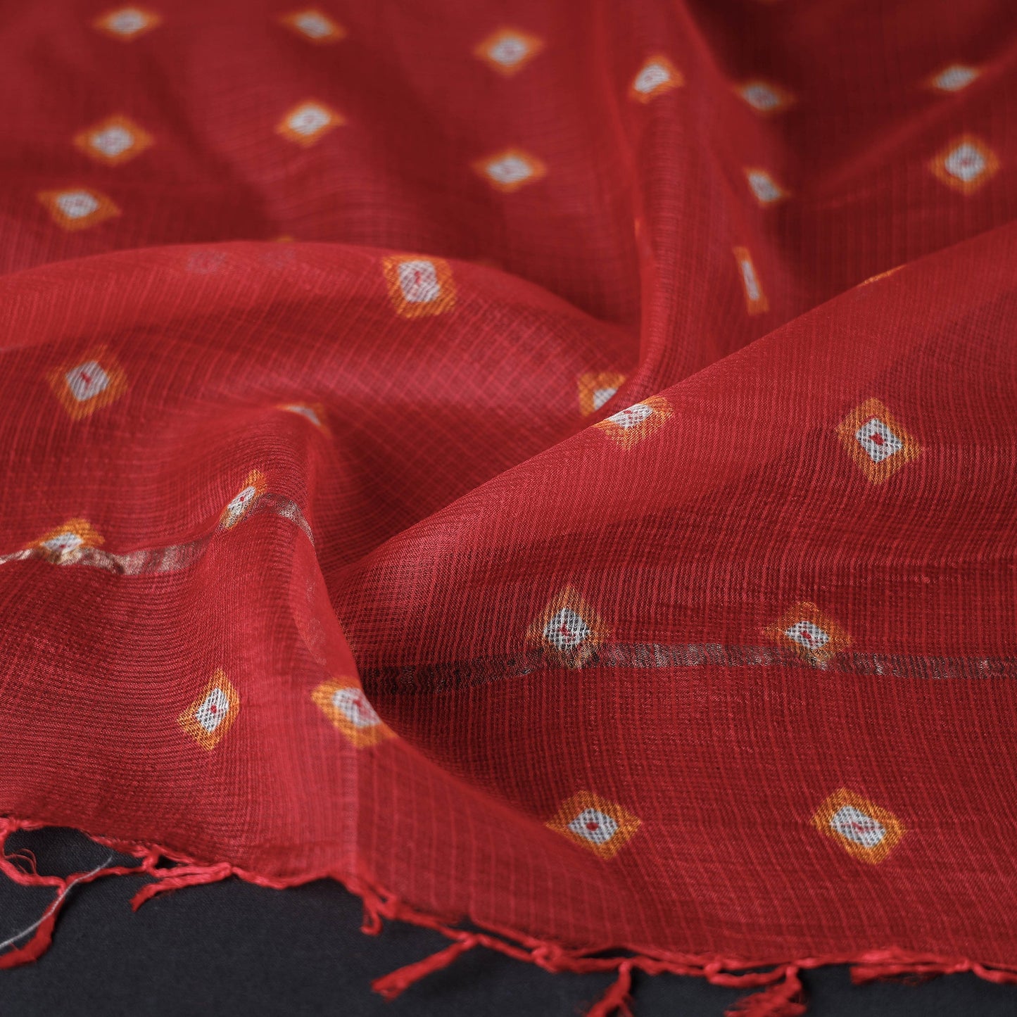  Bandhani Tie-Dye Kota Doria Silk Dupatta with Tassels Online at iTokri.com 