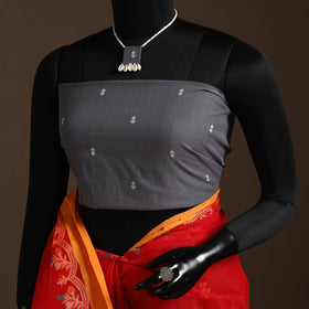 Red Bengali Tant Saree with Matching Jewellery & Blouse