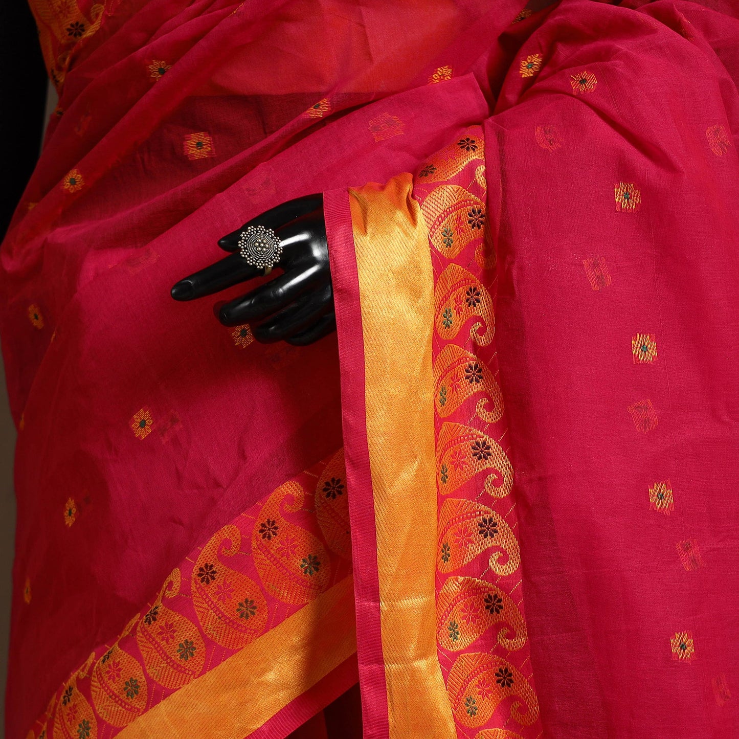 Red Bengali Tant Saree with Matching Jewellery & Blouse