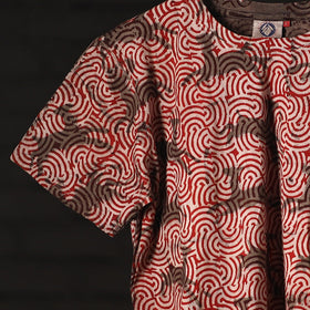 Buy Red Block Art Prints Natural Dyed Cotton Round Neck T-shirt