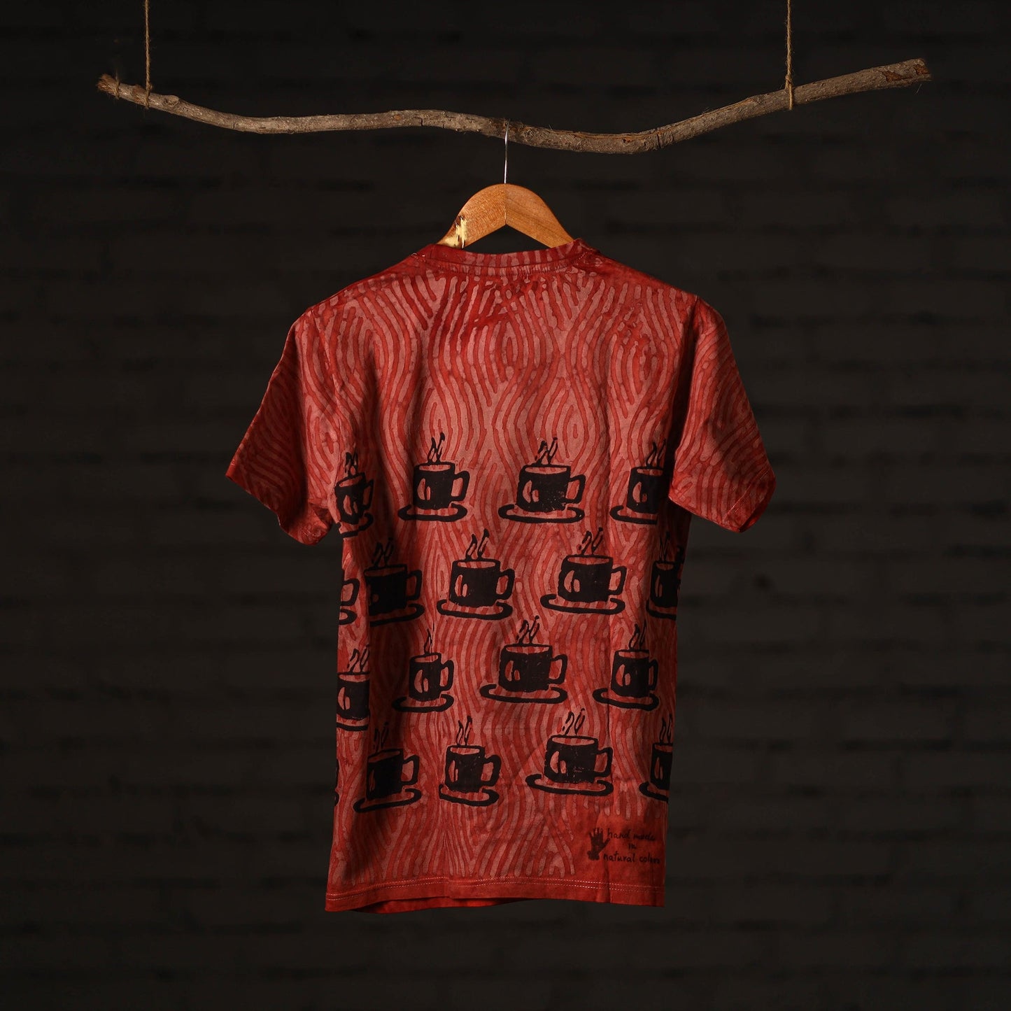 Buy Bindaas Natural Dyed Art Block Print Round Neck T-shirt in Pure Cotton Online at iTokri.com