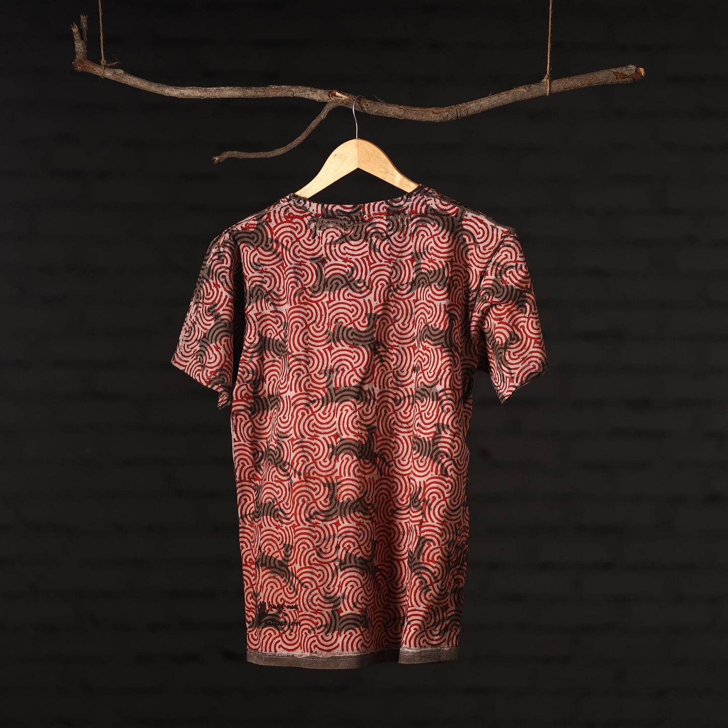 Buy Red Block Art Prints Natural Dyed Cotton Round Neck T-shirt