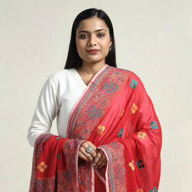  Bolpur Kantha Embroidery Cotton Handloom Dupatta with Tassels Online at iTokri.com