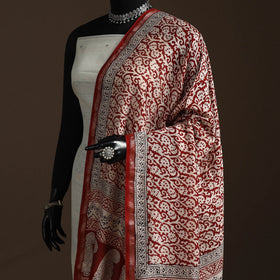 Chanderi silk bagh natural dyed dupatta with zari border 08