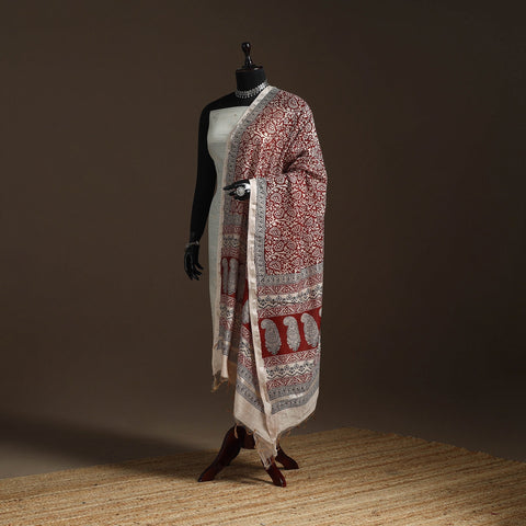 Chanderi silk bagh natural dyed dupatta with zari border 01