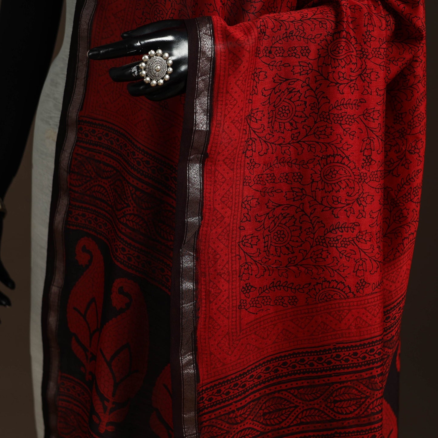 Chanderi silk bagh natural dyed dupatta with zari border 05