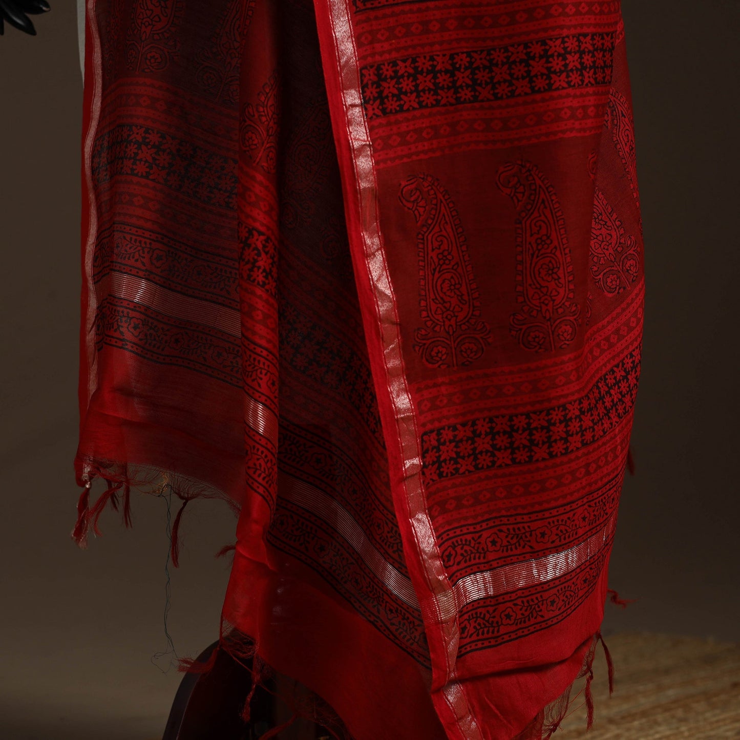 Chanderi silk bagh natural dyed dupatta with zari border 06