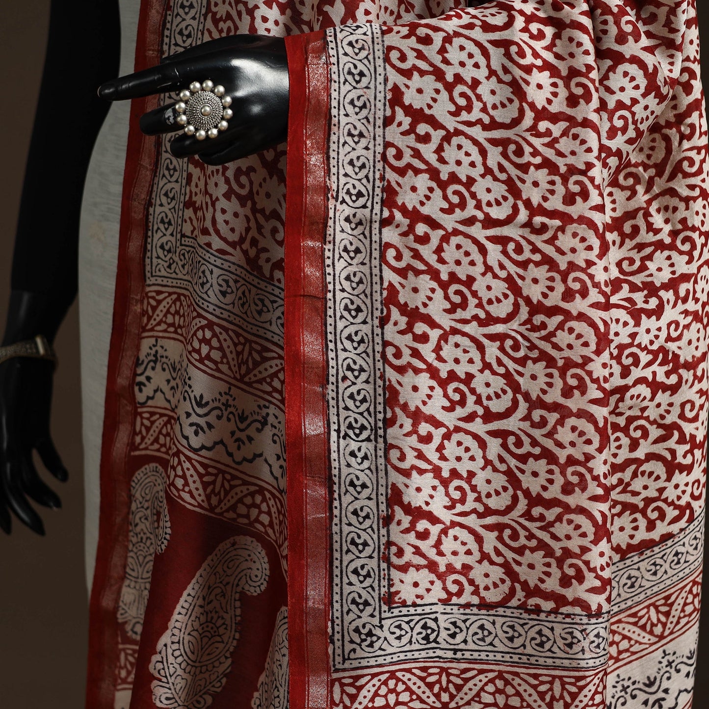 Chanderi silk bagh natural dyed dupatta with zari border 08