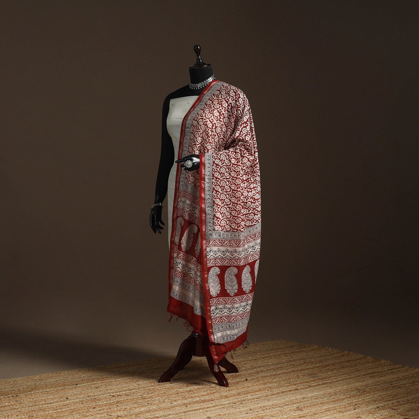 Chanderi silk bagh natural dyed dupatta with zari border 08