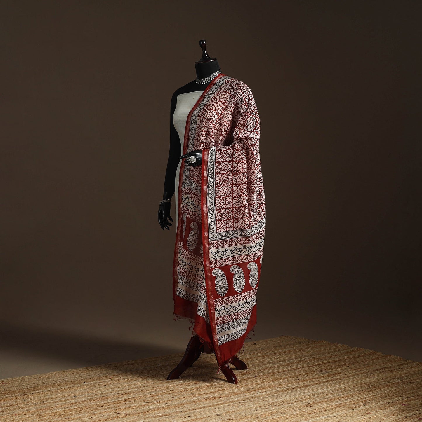 Chanderi silk bagh natural dyed dupatta with zari border 09