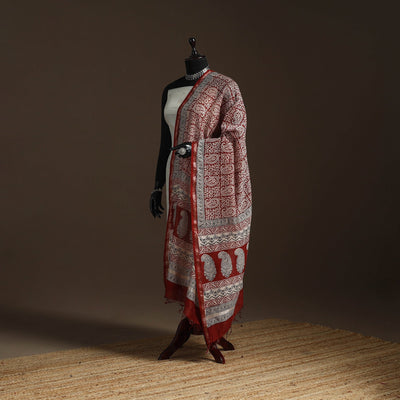 Chanderi silk bagh natural dyed dupatta with zari border 09