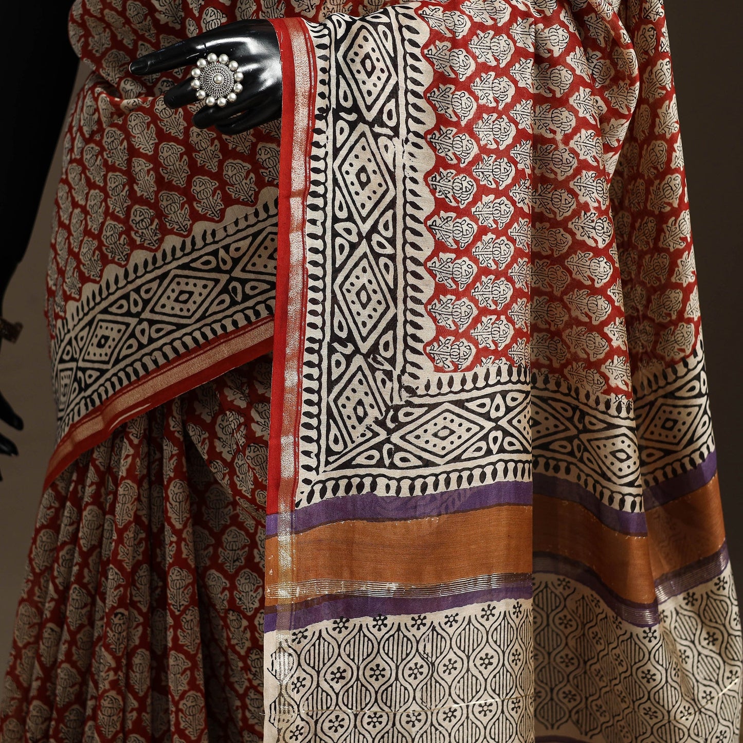 Chanderi silk hand bagru saree with zari border 05