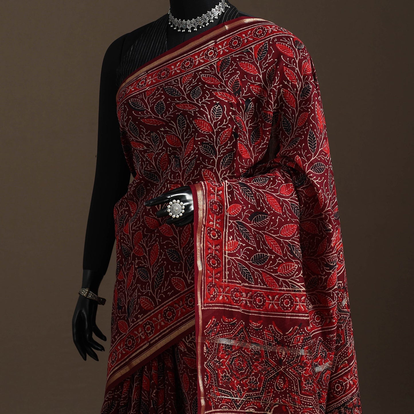 Chanderi silk hand bagru saree with zari border 10