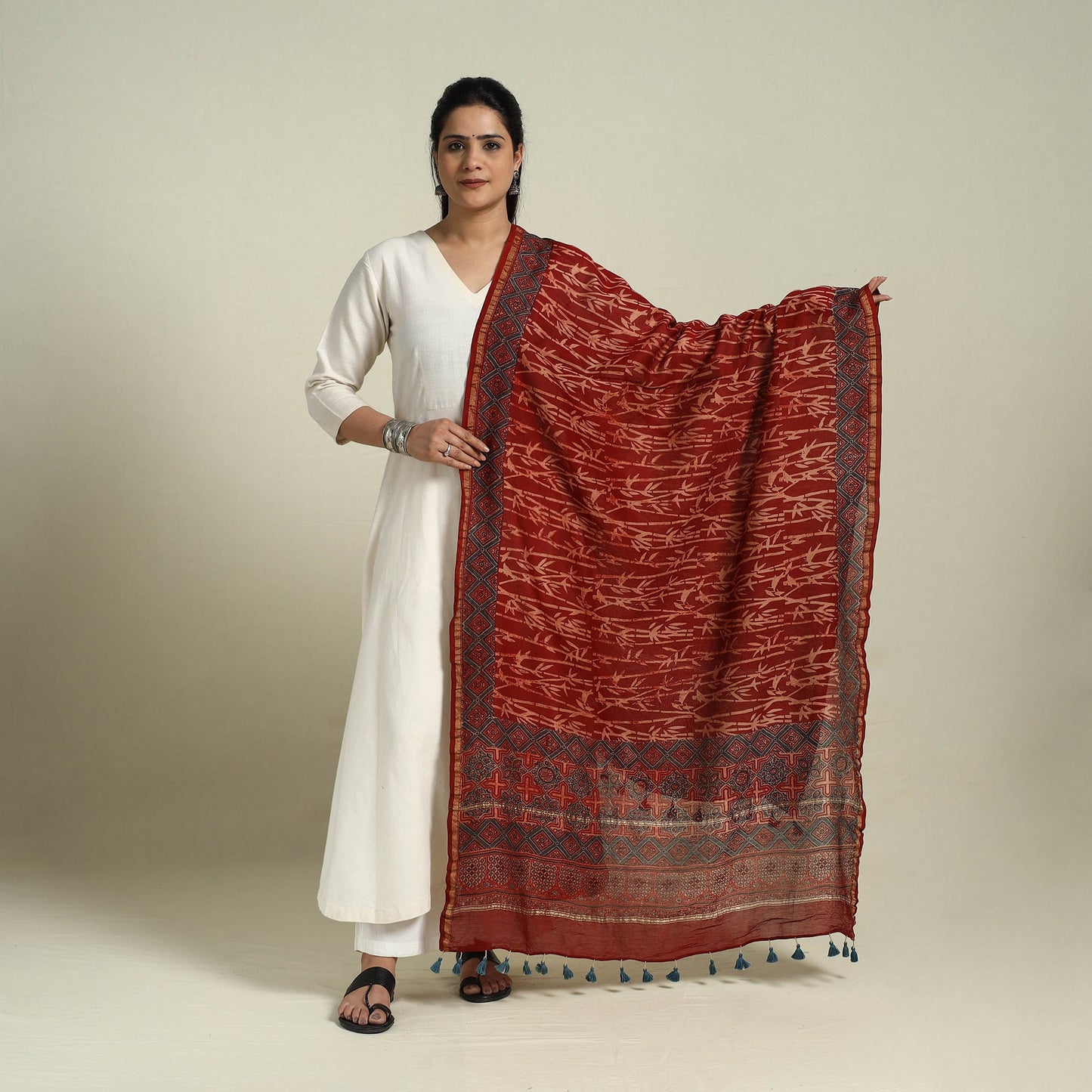 Red - chanderi silk handloom dupatta 09 - handcrafted