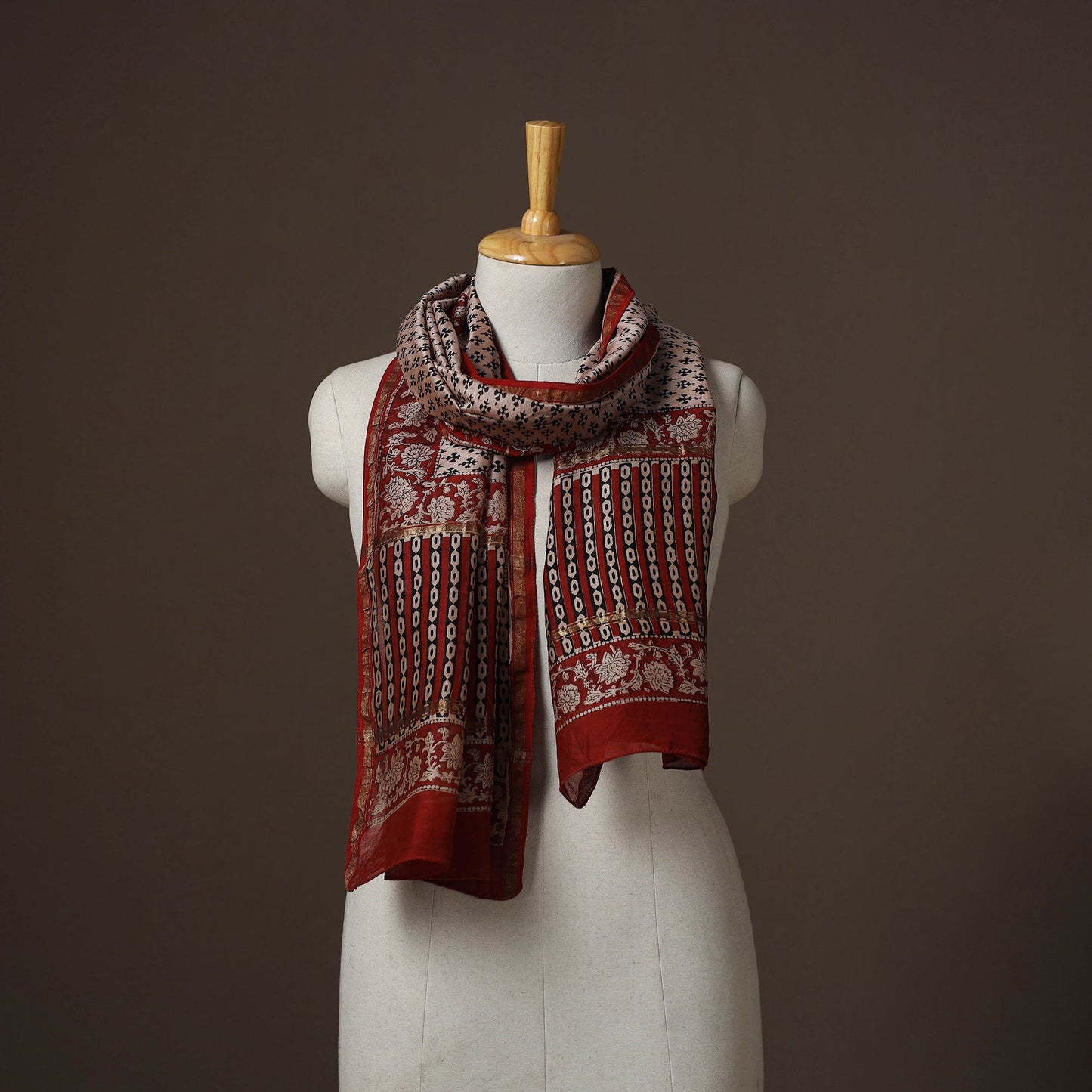 Chanderi silk handloom natural dyed bagru stole 11